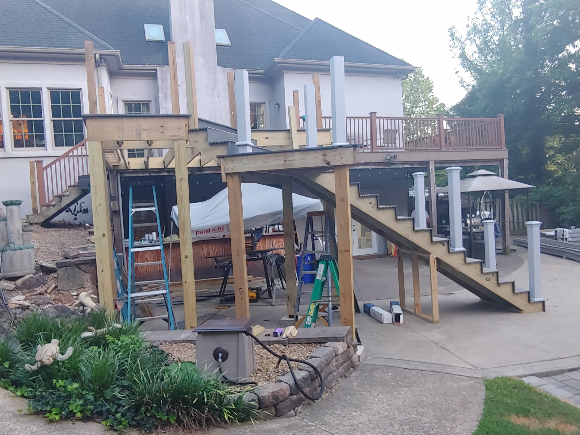 Custom Deck Builds, Cabinetry and More Across East Tennessee