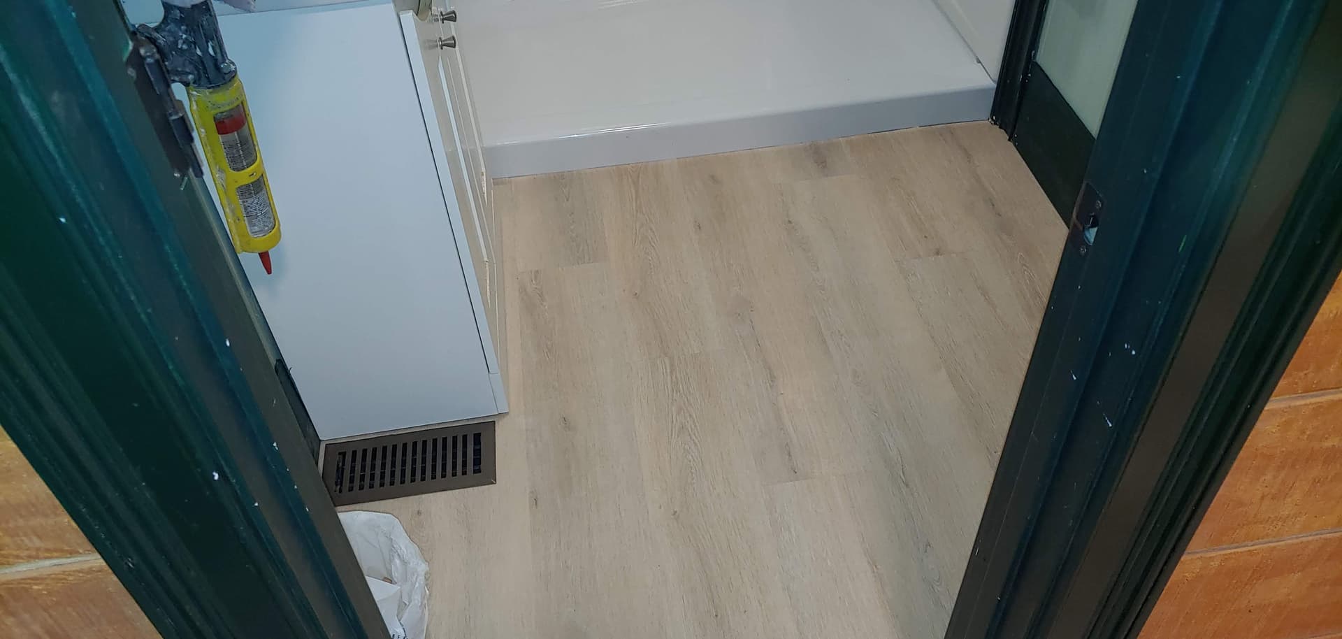 Gallery photos for Cracked Shower Pan Led to Rotten Subfloor - Here's How We Fixed It: Image #4