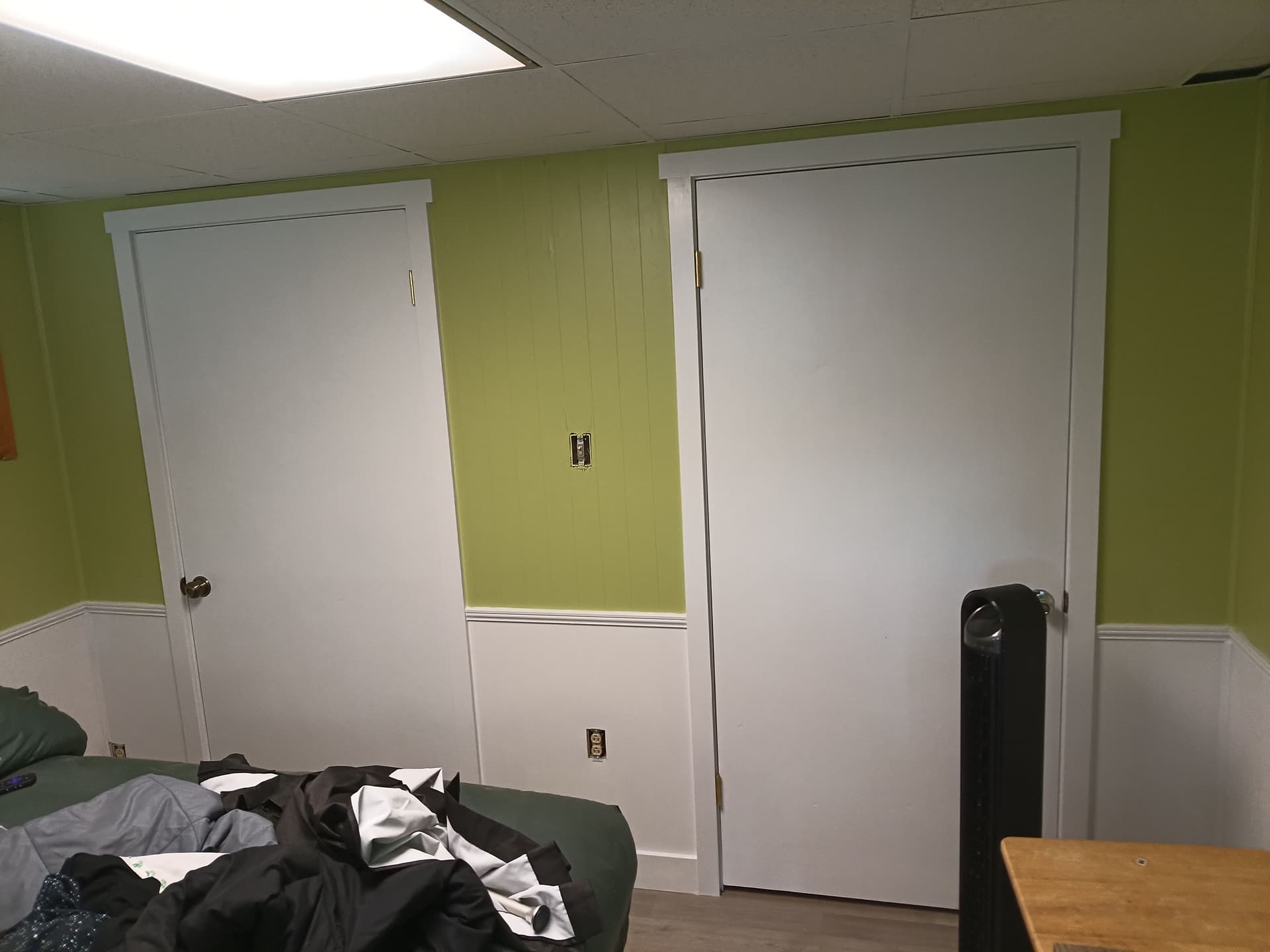 Gallery photos for Blount County Basement Bedroom Gets Wainscoting, Trim and Fresh Paint: Image #8